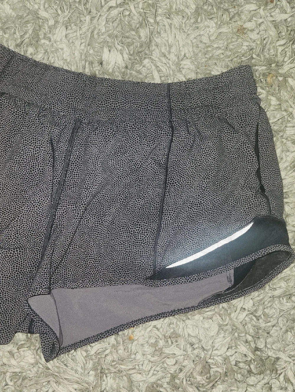 Lululemon Hotty Hot Short II (2.5